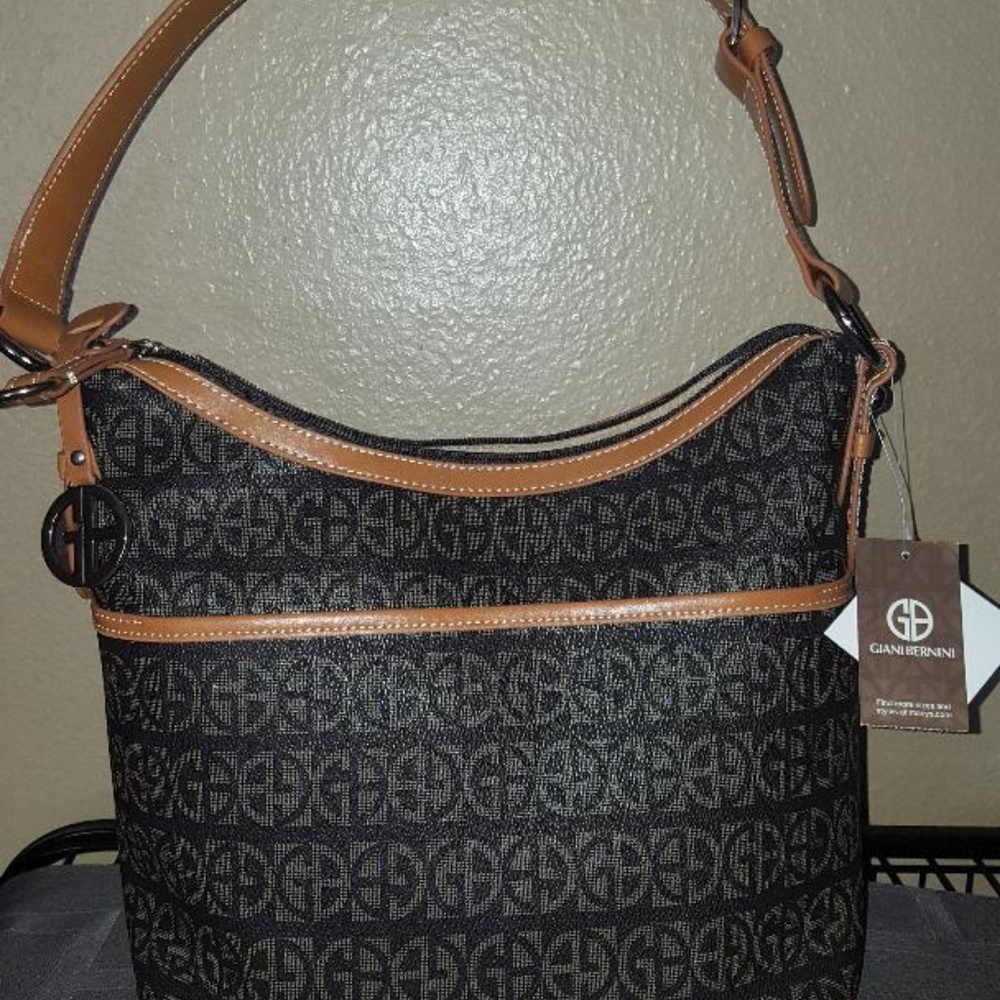 Giani Bernini Block Signature Purse - Picture 2 of 3